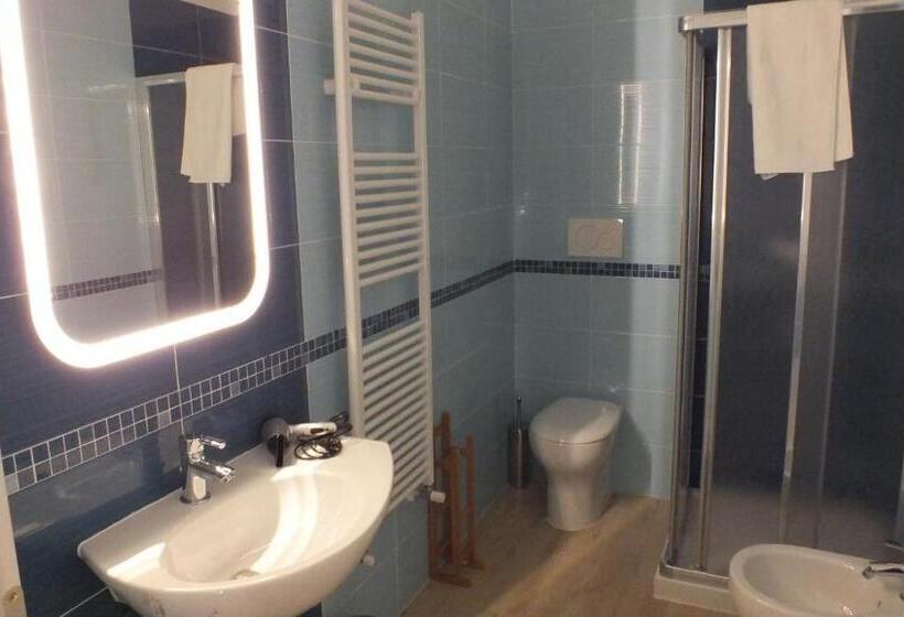 تختخواب و صبحانه My Bnb Pisa