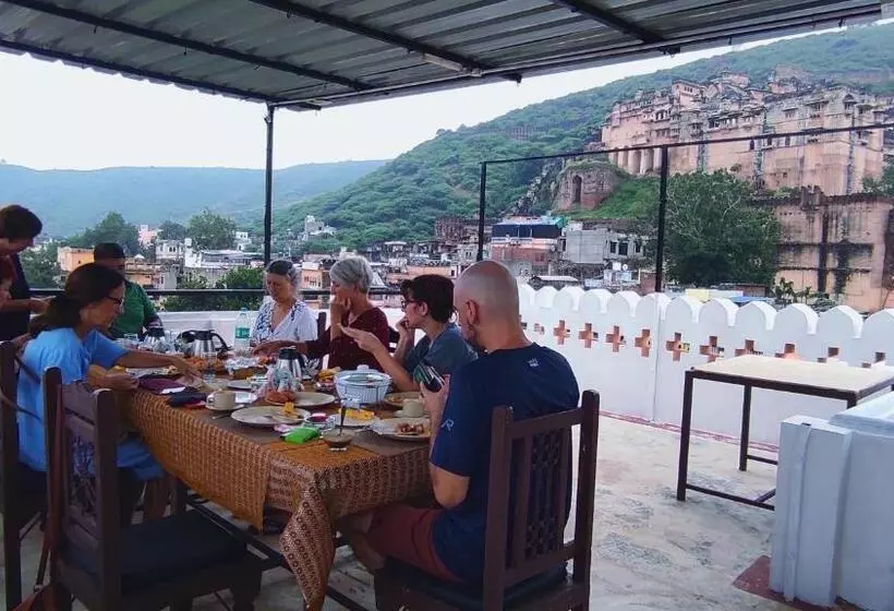 هتل Bundi Inn   A Heritage Boutique Haveli