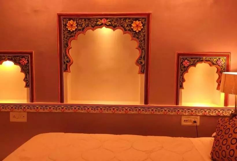 هتل Bundi Inn   A Heritage Boutique Haveli