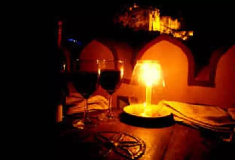 هتل Bundi Inn   A Heritage Boutique Haveli