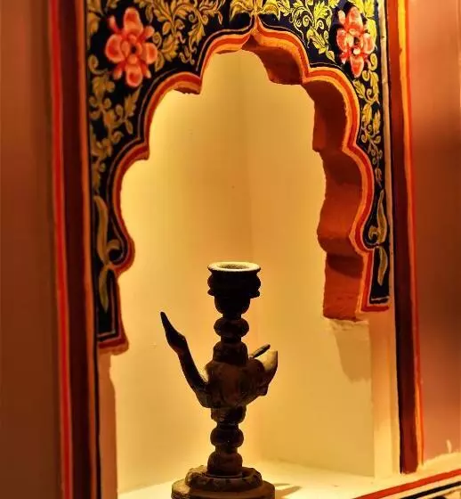 هتل Bundi Inn   A Heritage Boutique Haveli