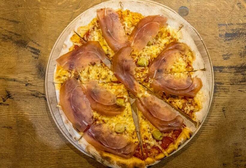 هتل Center Bohinjsko Jezero