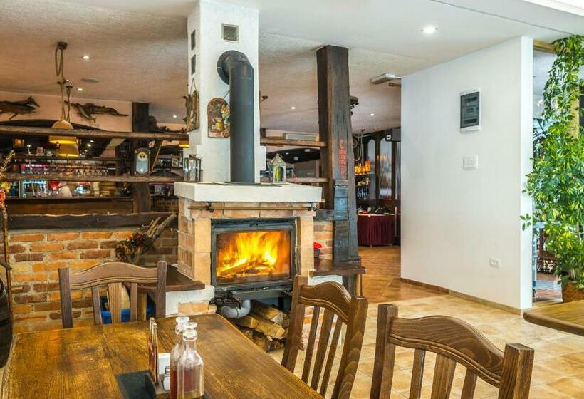 هتل Center Bohinjsko Jezero