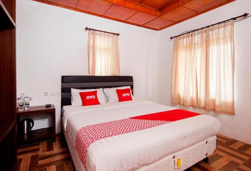 Hotell Oyo 1812 Dg Inn