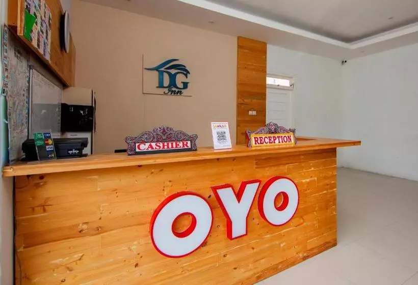 ホテル Oyo 1812 Dg Inn