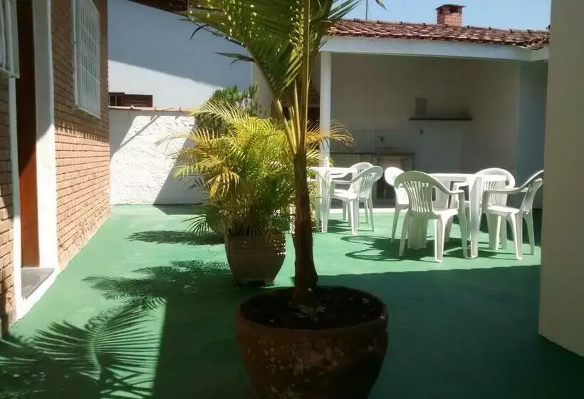 پانسیون Ubatuba Surf Suites
