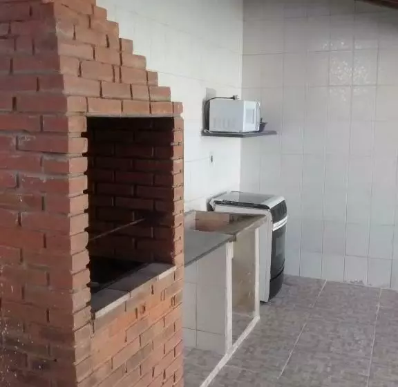 پانسیون Ubatuba Surf Suites