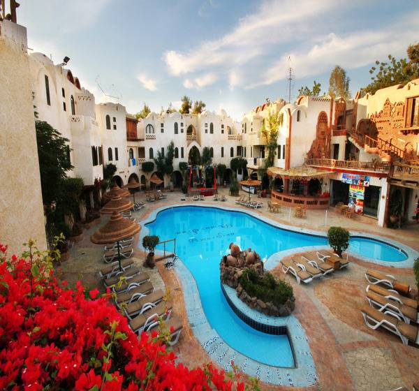 هتل Amar Sina Egyptian Village