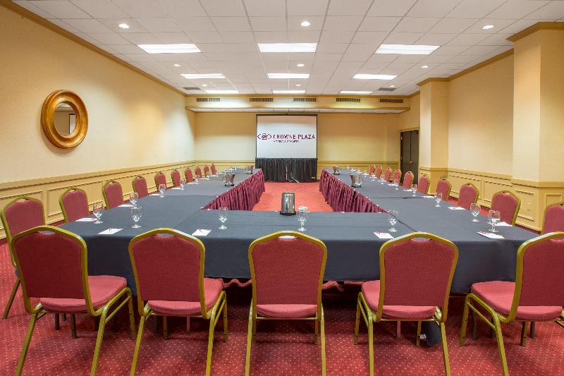 فندق Crowne Plaza Cleveland Airport, An Ihg