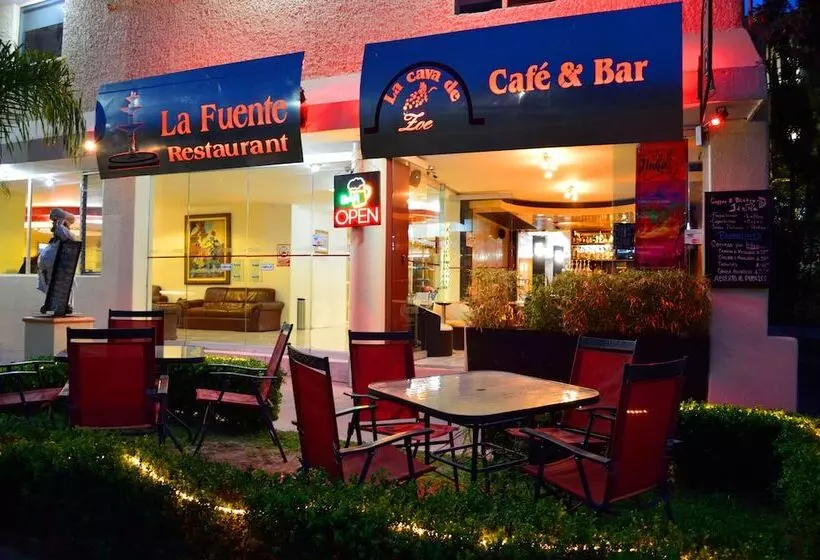 בית מלון כפרי Elizabeth Ciudad Deportiva