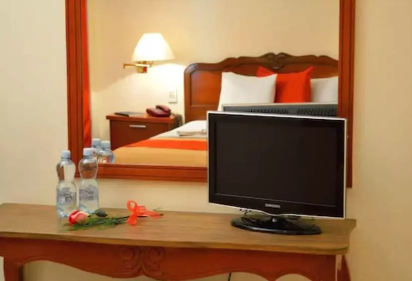 בית מלון כפרי Elizabeth Ciudad Deportiva