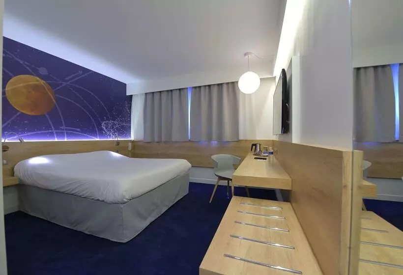 בית מלון כפרי Kyriad Montpellier Est  Lunel