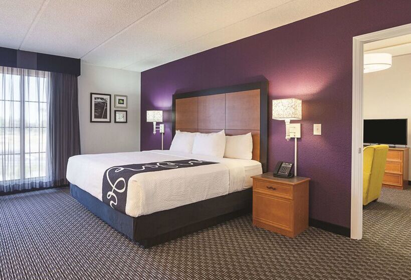 בית מלון כפרי La Quinta By Wyndham Miami Airport East