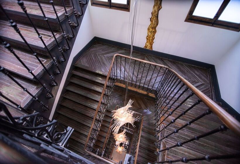 هتل Petit Palace Posada Del Peine