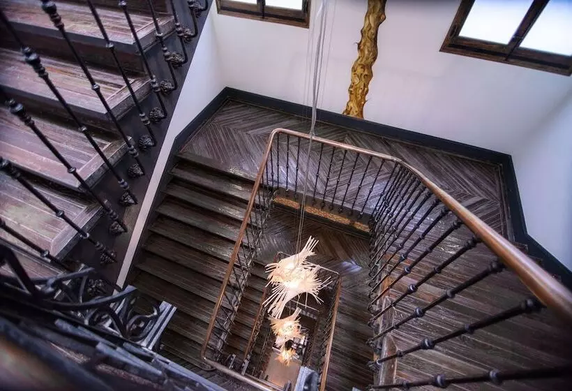 هتل Petit Palace Posada Del Peine