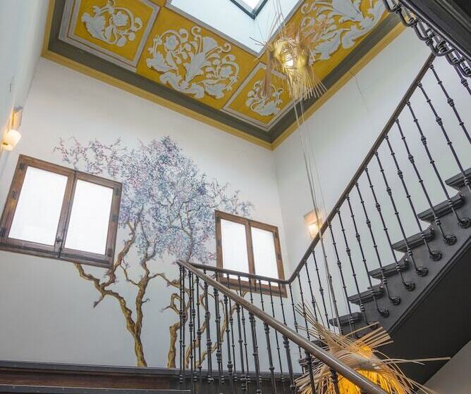 هتل Petit Palace Posada Del Peine