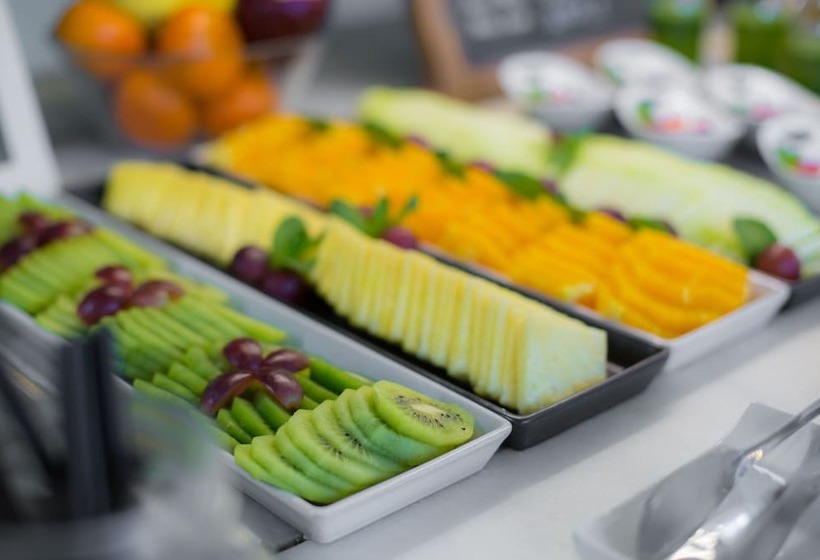 هتل Petit Palace Posada Del Peine