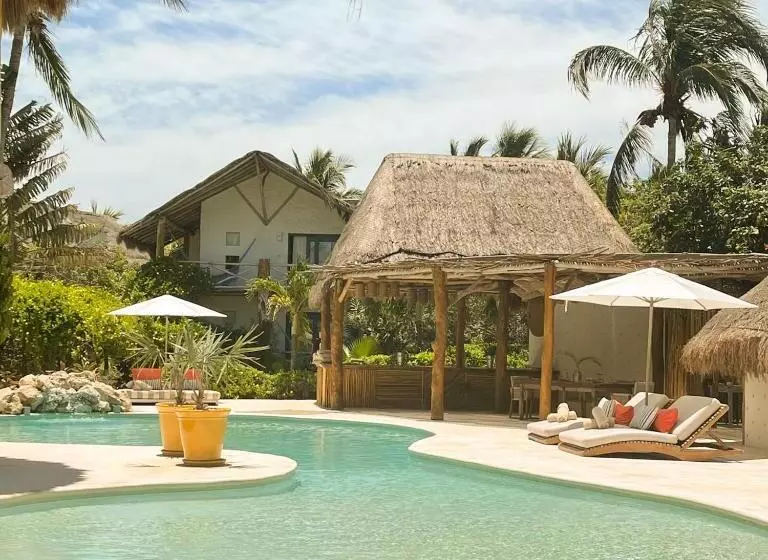 هتل Ser Casasandra Boutique