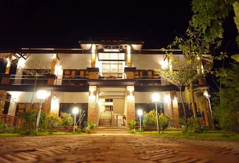 ホテル Above The Sea Maesariang