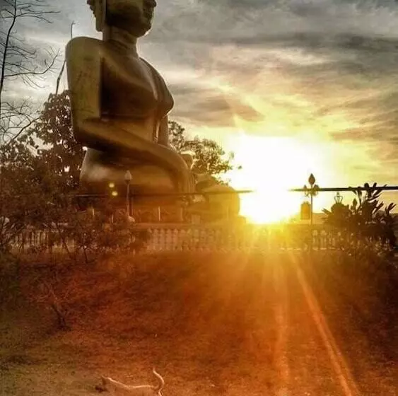 ホテル Above The Sea Maesariang