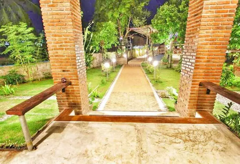 ホテル Above The Sea Maesariang