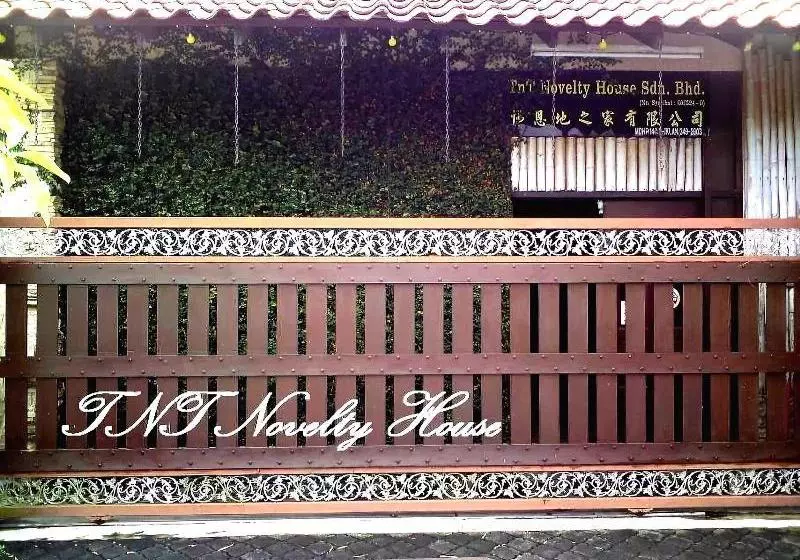 Hotelli Tnt Novelty Vacation House