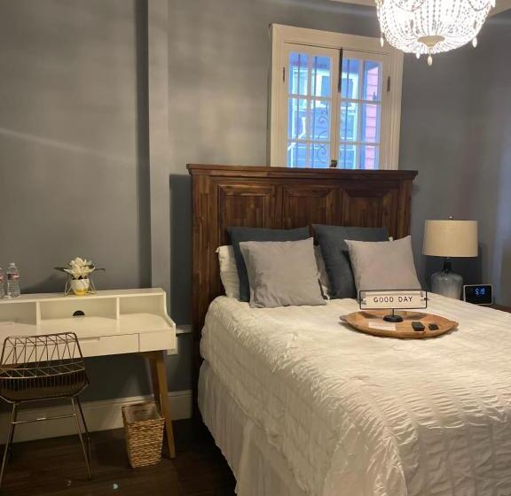 Bed and Breakfast Serenity In The Marigny