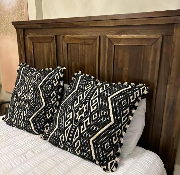 Bed and Breakfast Serenity In The Marigny