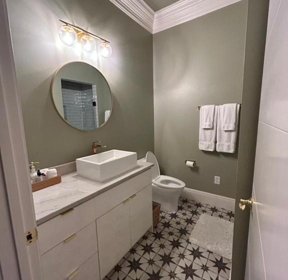 Bed and Breakfast Serenity In The Marigny