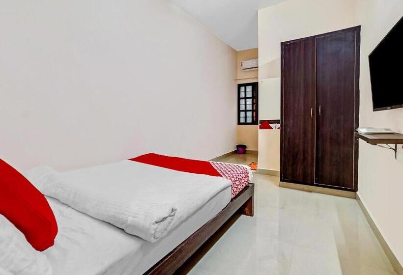 ホテル Collection O Suvidha