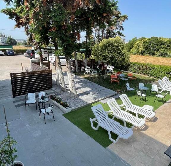 فندق Athina Airport