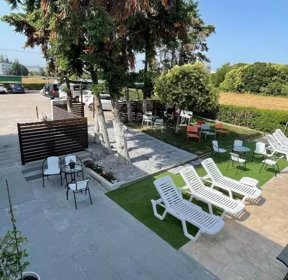 Hotel Athina Airport