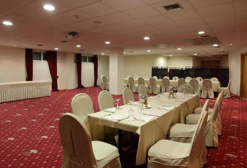 Hotel Athina Airport