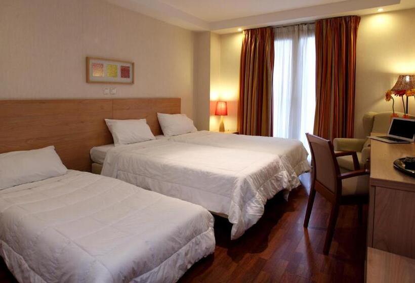 فندق Athina Airport