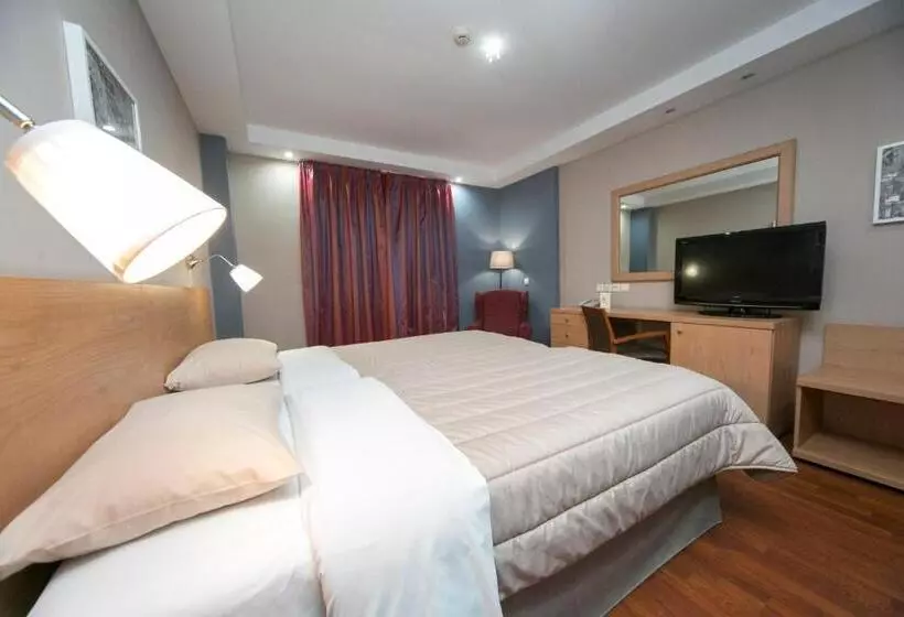 Hotel Athina Airport