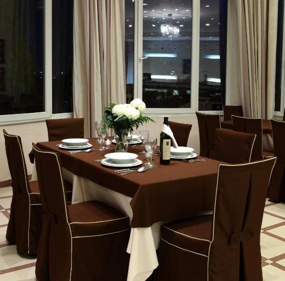 فندق Athina Airport