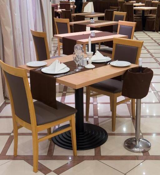 فندق Athina Airport