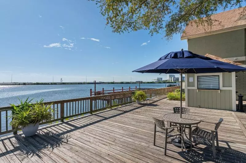 Chase Suite Hotel Rocky Point Tampa