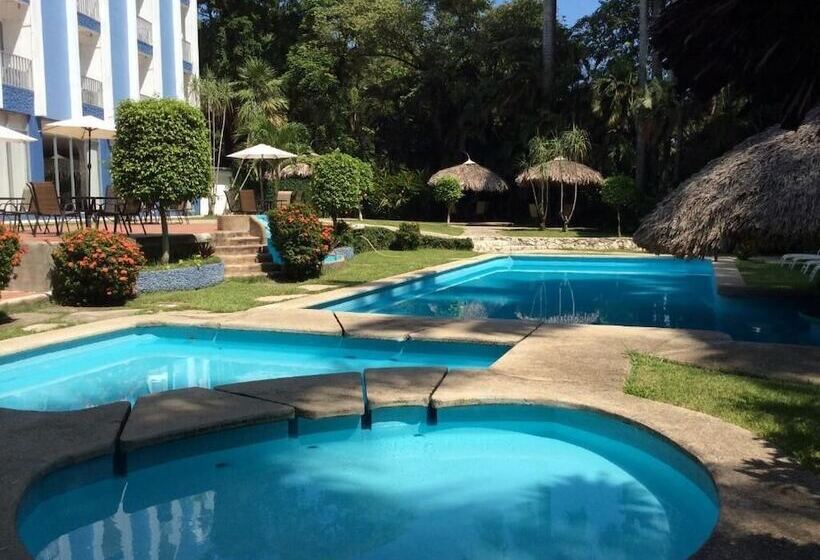 فندق Maya Palenque