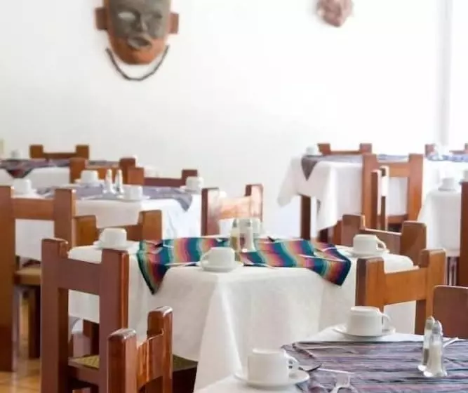 Отель Maya Palenque