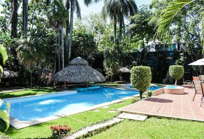 فندق Maya Palenque