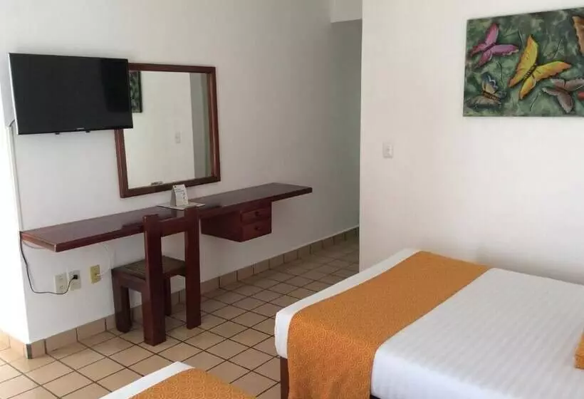 Отель Maya Palenque