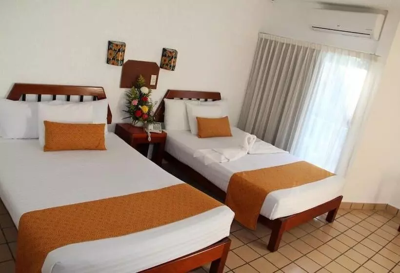 Отель Maya Palenque