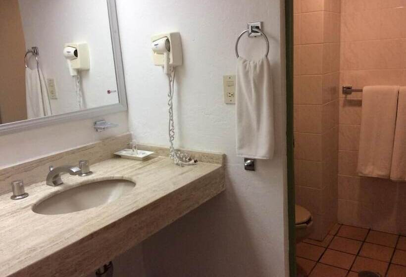 فندق Maya Palenque