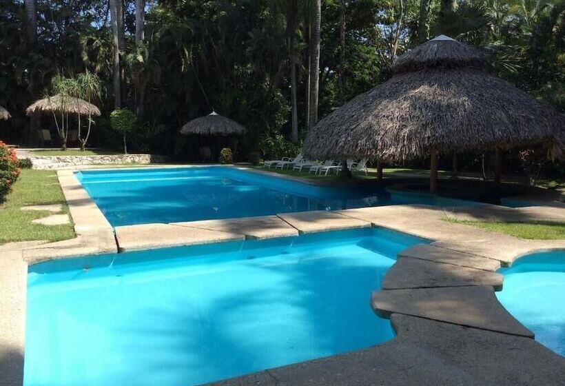 فندق Maya Palenque