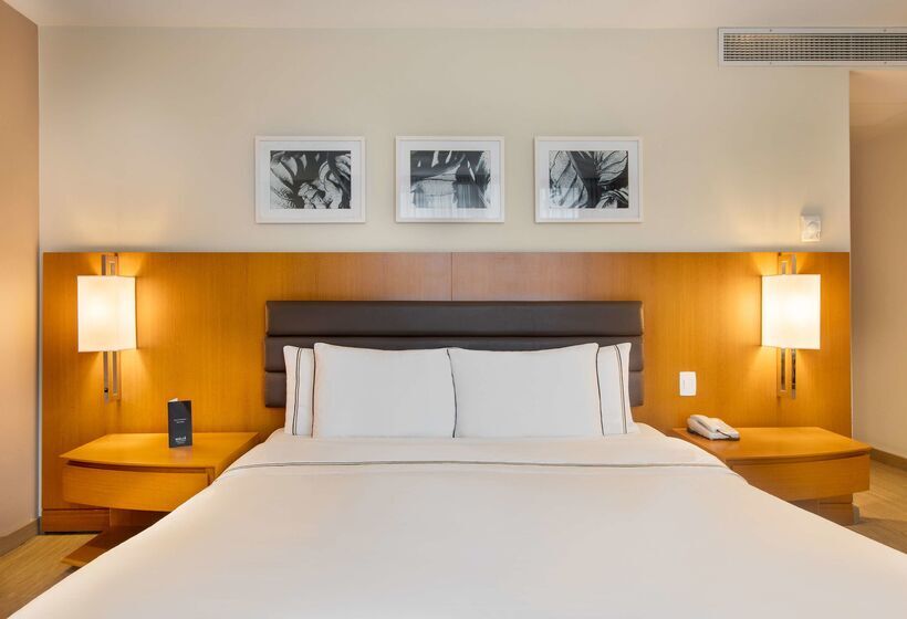 هتل Melia Paulista