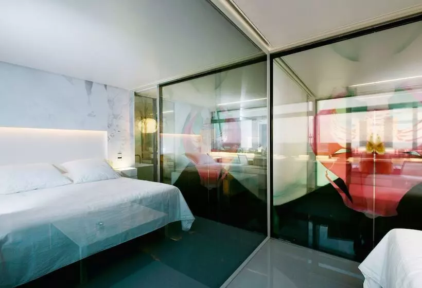 هتل Puerta America