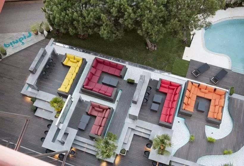 هتل Puerta America