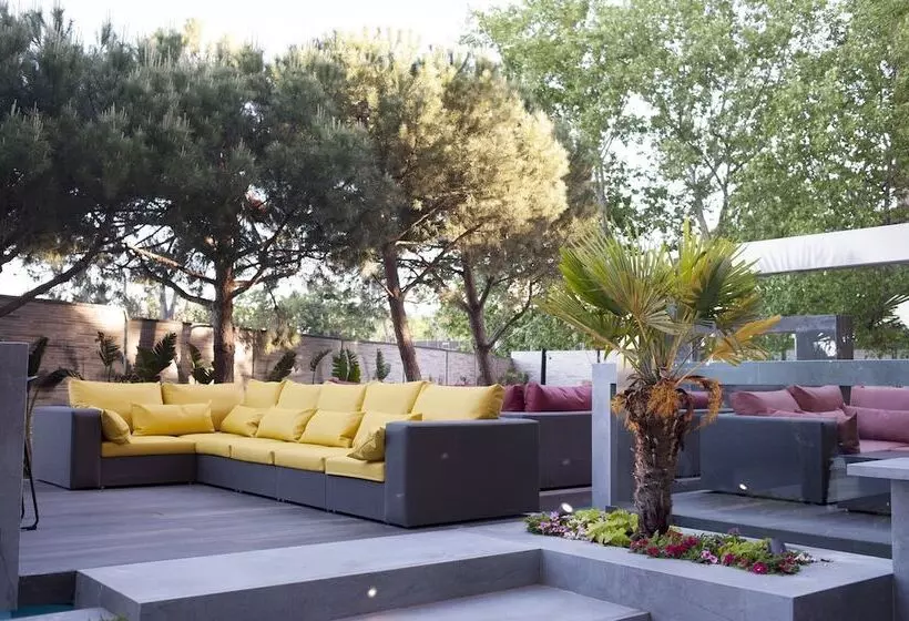 هتل Puerta America