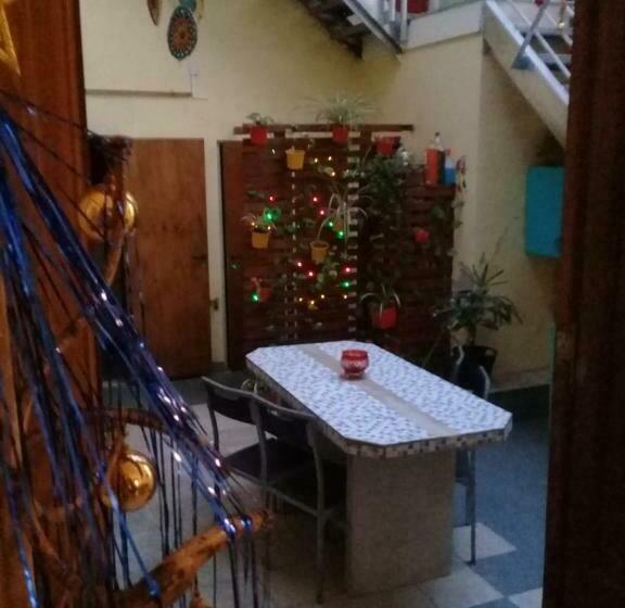 هاستل Kymani House